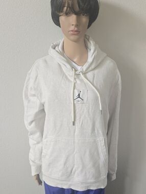 Jordan White Hooded Pullover with Jumpman Patch